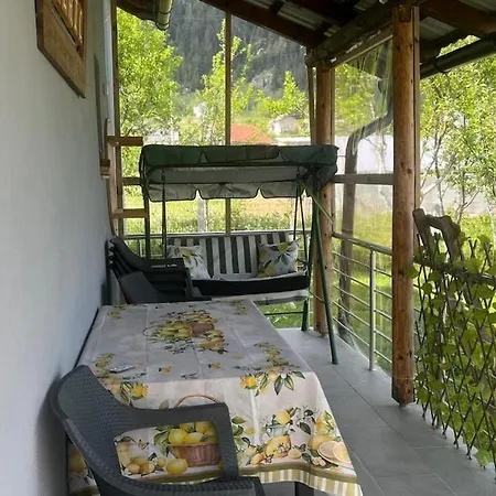 Mountain House Vlasic Travnik